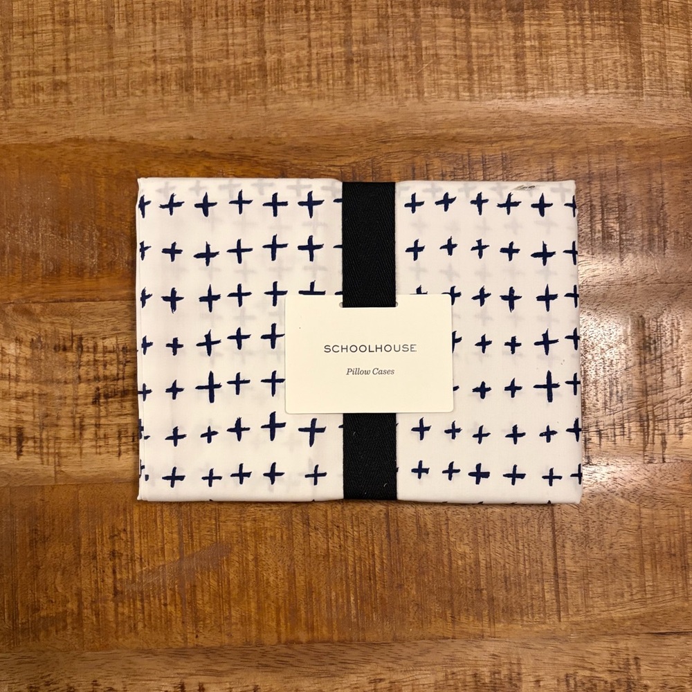 NEW Schoolhouse Imperfect Plus Standard Pillow Case Set